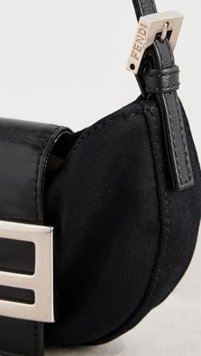 Women's Pre-Loved Fendi Croissant Handbag4