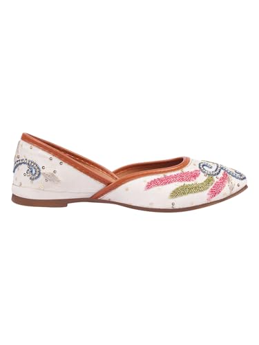 Image of SilverArrow Ethnic Embroidery Jutti with Beautiful Design for Women & Girls