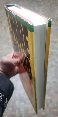 Pronto [Large Print] 0385310870 Book Cover