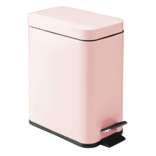 mDesign Cubo de basura rectangular con capacidad de 5 litros – Compacto contenedor de residuos con cubeta interior para oficina, baño o dormitorio – Moderna papelera de metal y plástico – rosa
