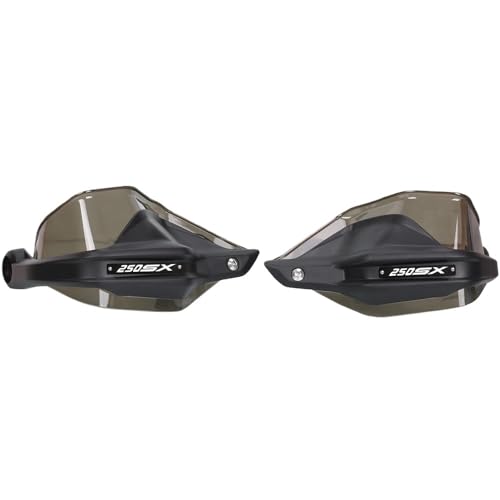 Protecteur guidon V-Strom 250SX pour rouler au sec et à l'abri du vent en voyage