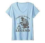 Photo Gallery donna camping with a legend retro sasquatch per uomini donne bambini maglietta con collo a v Photo Gallery donna camping with a legend retro sasquatch per uomini donne bambini maglietta con collo a v