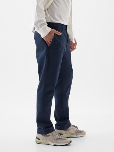 Image of Gap Men's Essential Straight Fit Khaki Chino Pants