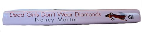 Dead Girls Dont Wear Diamonds 0739435760 Book Cover
