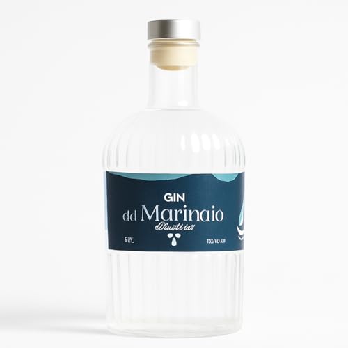Gin artigianale italiano ispirato al mondo marinaro, prodotto con botaniche mediterranee selezionate.
