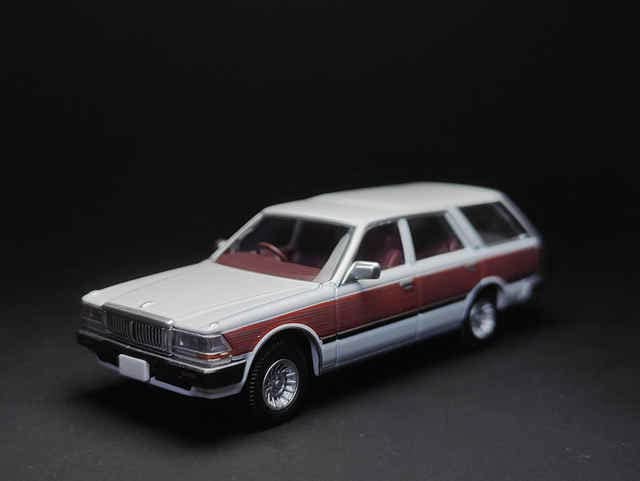 ТоуUAE - TLV 1/64 CEDRIC WAGON V20E GLs LV-N 209c 244a Die Cast Model Car Collection Limited (209c)