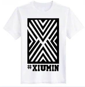 Amazon Exo エクソ メンバー イニシャル ロゴ Xiumin シウミン プリントtシャツ韓国スター ファッション 男女兼用 韓流グッズ Exo風 L Tシャツ カットソー 通販