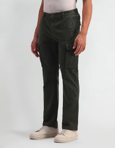 Image of U.S. Polo Assn. Denim Co. Men's Green Solid Mid Rise Cotton Button Straight Fit Flat Front Slit Pocket Trousers
