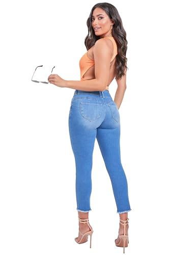 YMI Jeans Women's Wannabettabutt 3-Button Fray Hem Flood3