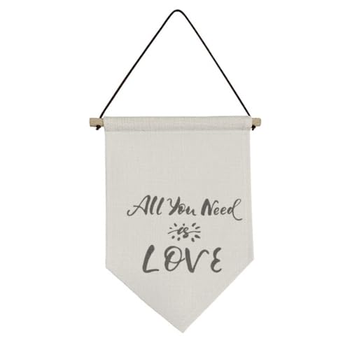 Drapeau en toile à suspendre All You Need Is Love pour une déco de salon bohème