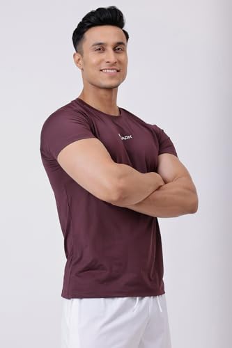 Image of FUAARK Men Solid Round Neck Slim Fit Tshirt
