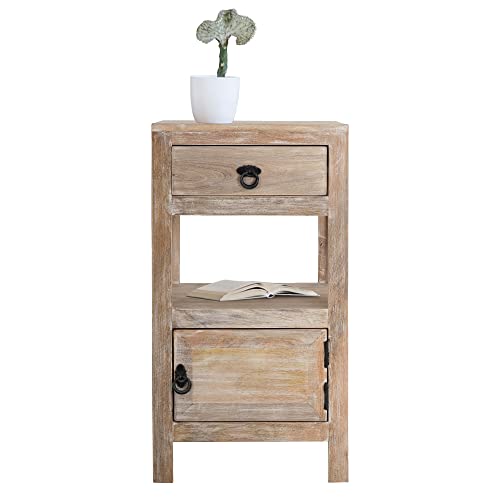 FATTO A MANO - OGNI PEZZO È UNICO! Il tavolino in legno massello di WOMO-Design è un mobile nobile per ogni ambiente. Con il suo aspetto shabby chic, questo tavolo emana un tocco rustico nel tuo ambiente di vita. Il tavolo offre spazio sufficiente con due ripiani, un cassetto e uno scomparto più grande con serratura. Grazie agli accenti neri sui manici, il legno massello di mango si armonizza molto bene con gli elementi metallici.