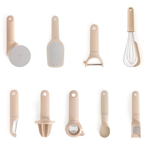 CREATE/Pack de 9 utensilios de cocina arena/Pelador de fruta y verdura, cuchara para helado, batidor de mano, rallador, exprimidor, cortador de pizza, abridor, prensa para ajos