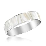 AeraVida 8.5 Inch White Mother of Pearl Shell Bangle Bracelet | Handmade Cabebe Shell Inlay on Stainless Steel | Iridescent Wide Bangle for Women with Continuous Clasp | Fashion Jewelry Gift Idea