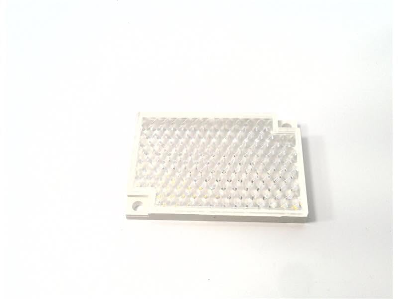 BANNER ENGINEERING BRT-60X40C (44997), 60 X 40 MM, MAX. Temp.= 50 Degrees C, Plastic - Two Screw Holes for MOUNTING, Rectangular, REFLECTIVITY Factor: 1.4, RETROREFLECTIVE Target