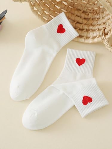 Image of Milumia Women's 2 Pairs Cute Heart Print Ankle Socks Comfort Low Cut No Show Lovely Design Socks