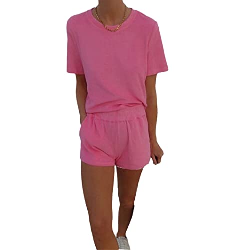 Ensemble short col rond pour ne plus souffrir de la chaleur en été