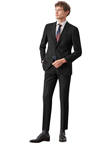 Costume pour hommes à rayures chic idéal pour vos banquets d'affaires et grandes réceptions