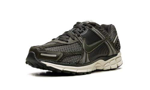 Image of Nike Women's Zoom Vomero 5 Running Shoes