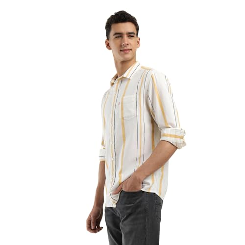 Image of Levi's Men Cotton Checkered Slim Fit Shirt