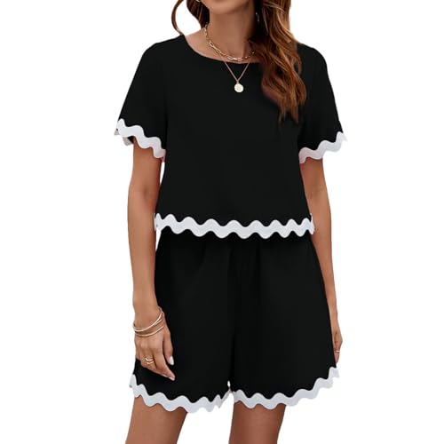 Conjunto de ropa de descanso para tus mañanas de relax en casa con un pijama transpirable de encaje