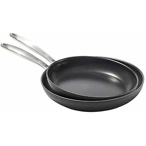 OXO Softworks Frying Pan Skillet 10.5″ and 12″ Set, 3-Layered German Engineered Nonstick Coating, Induction Stovetop Safe, Dishwasher Safe, Oven Safe, Black