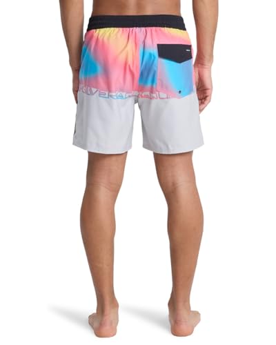 Pantalón corto para hombre Quiksilver ideal para paseos marítimos y tardes de terraza en color gris 3