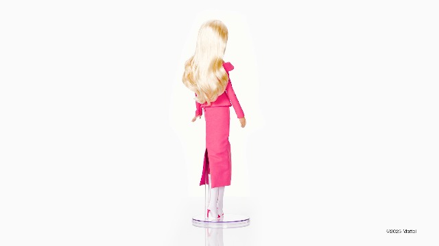 Descubriendo A Andrew Mukamal, El Visionario Detrás De Los Looks Inspirados En Barbie De Margot Robbie