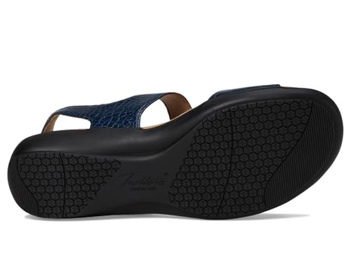 Trotters Women's Romi Croco Flat Sandal3