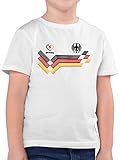 deutschland trikot wm 2018 kinder mit namen Europameisterschaft Grafik: Auf der Suche nach dem passenden Geschenk für einen Fußball-Fan oder ist Fußball selbst deine Leidenschaft? Egal ob auf dem Platz oder als Support zuhause oder am Spielfeldrand: Das lustige Motiv überzeugt alle, die nach „tshirt jungen 3 jahre 104