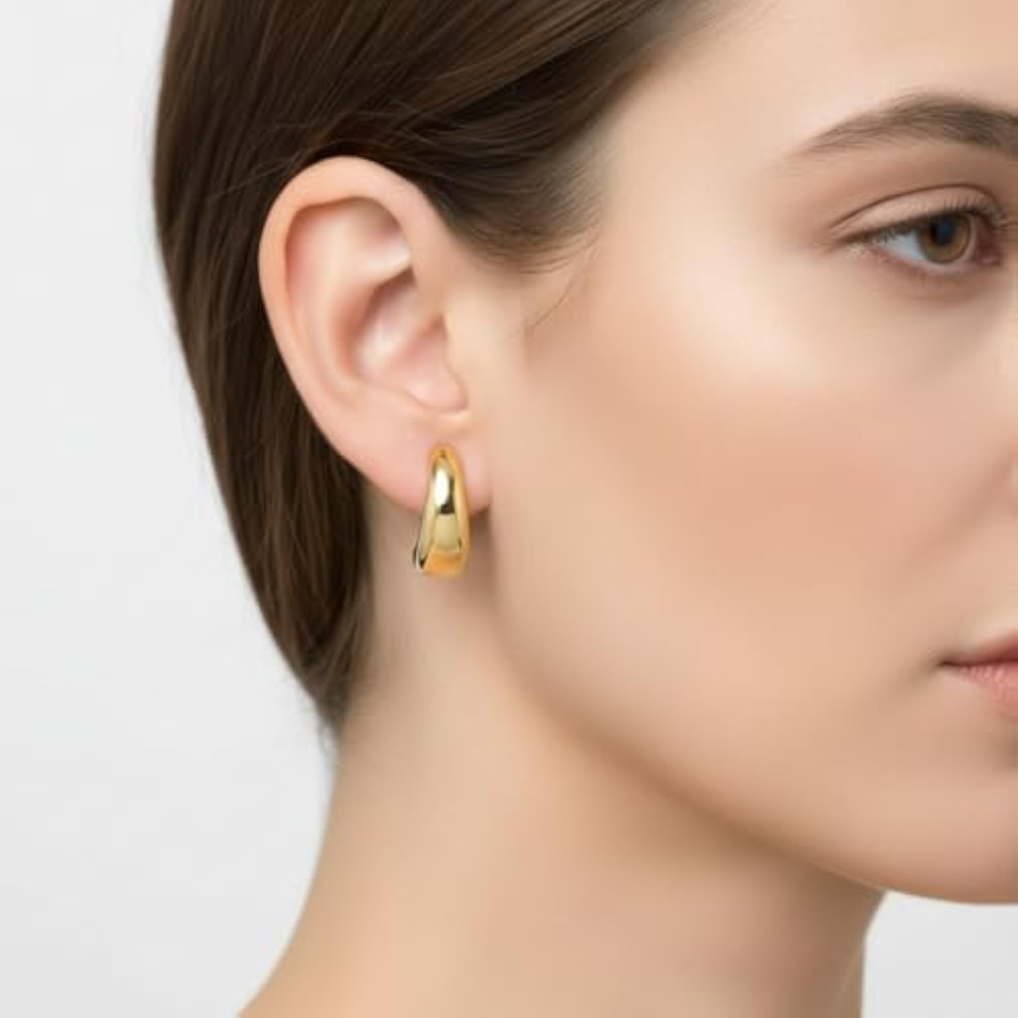 Women's 925 Sterling Silver Gold Plated Moissanite Stud Earrings
