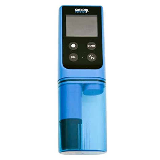 Solaxx MET01A SafeDip Digital Test Meter for pH, Chlorine, Salt and Temperature