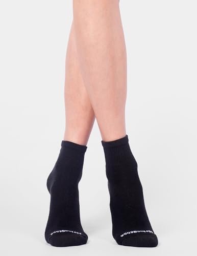 Image of no nonsense Women's Cushioned Quarter Top Socks