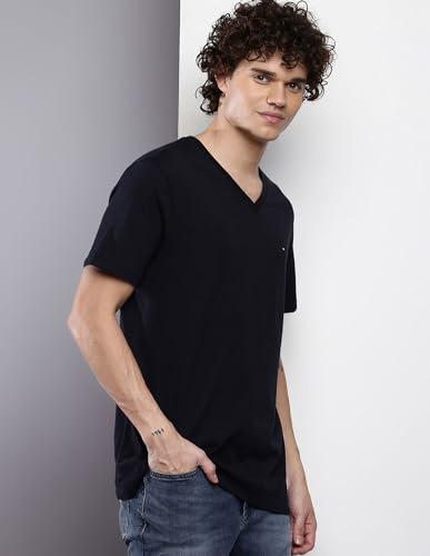 Image of Tommy Hilfiger Men Tailored Fit T-Shirt