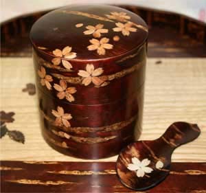 角館 桜皮細工 茶道具容器 Amazon｜角館桜皮細工・桜皮総皮作り茶筒（中）｜茶筒 オンライン通販