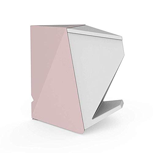 Panier en papier et poubelle pour éliminer les déchets de la chambre