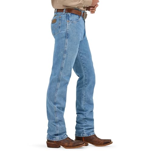 Image of Wrangler Men's Retro Slim Fit Straight Leg Jean