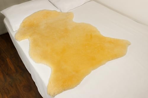 Image of CleanSheep Large Medical Sheepskin, USA Made, Washable, Pressure Relief Natural Underlay for Bed
