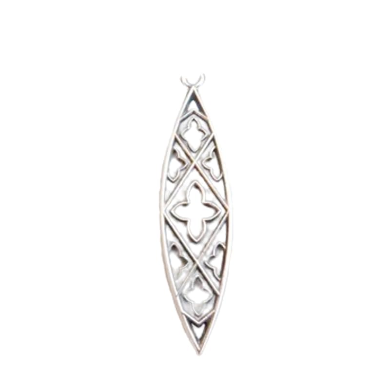 Collier marquis gothique en argent, le cadeau architecte idéal