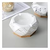 Notre cendrier en céramique est la décoration ultime pour les amateurs de cigarettes. Design élégant rend votre maison unique