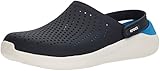 Bequeme Schuhe: Crocs LiteRide-Technologie bietet revolutionäre Einsink-in-Weichheit und macht diese Schuhe ideal für einen langen Tag im Freien oder vielleicht als Hausschuhe für einen Tag drinnen.