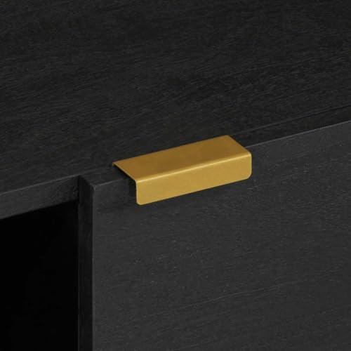 Table basse noire industrielle pour ranger un salon encombré - 8