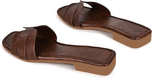 Image of Women's Embellished Flat Fashion Sandals