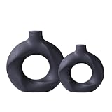La forme simple s'intègre harmonieusement dans différents styles d'ameublement, du minimaliste au scandinave en passant par le urbain moderne. Cette paire de vases minimalistes en céramique est également idéale comme cadeau très spécial pour vos amis ou votre famille