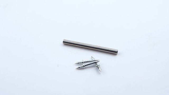 200 Pcs Clavos Sin Costura de Hilo para Rodapié Doble Cabeza Metal, Antióxido, Incluye 2 Varillas y Herramienta para Rodapié miniatura 7