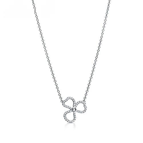 Collier diamant ajouré Flower Rhyme : sublimez un décolleté terne avec ce bijou floral