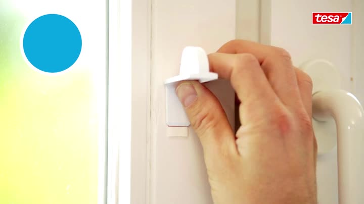 tesa Powerstrips Curtain Hooks - Self-Adhesive Curtain Hooks - Removable and Reusable - Up to 1 kg Load - 1 x 4 Pieces - White