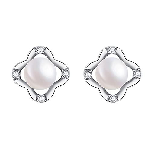 Pendientes de perlas para mujer ideales para looks de invierno minimalistas