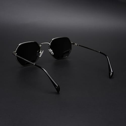 Image of Voyage Geometric UV Protected & Polarized Sunglasses for Men & Women