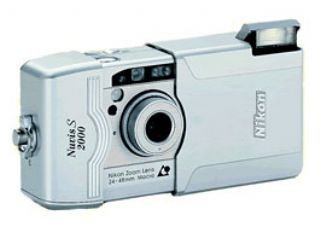 Preisvergleich Produktbild Nikon NUVIS S-2000 APS-Kamera